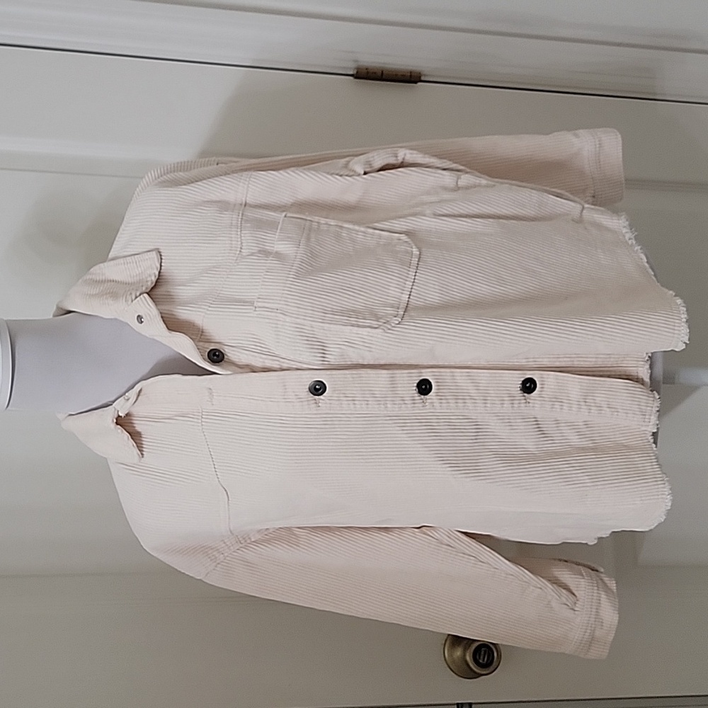 Zara Size XS Oversized Cream Colored Corduroy Shacket, Exc. Used Condition